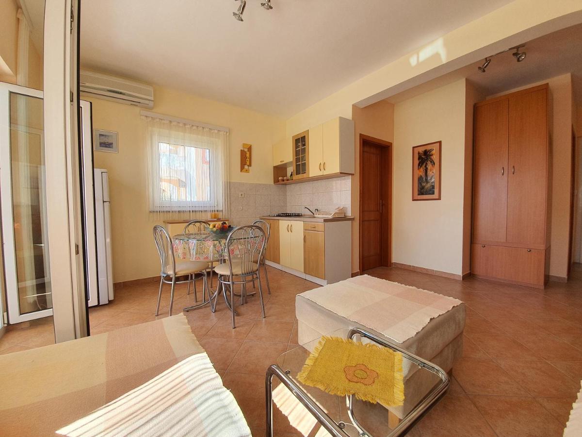 Apartments Coral Novalja Dış mekan fotoğraf
